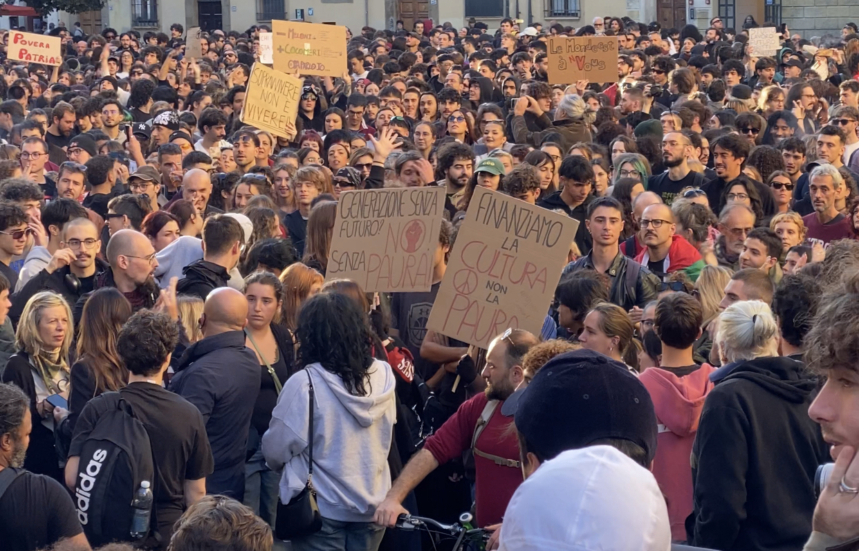 Folla manifestazione 24/11 a Firenze